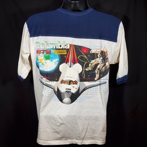 1981 1st Space Shuttle Launch - Picture 1 of 6